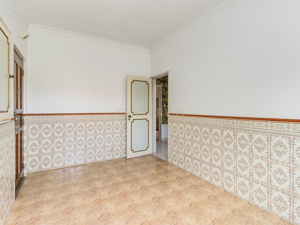 CONCELHO DE MAFRA .MORADIA TÉRREA .  LOGRADOURO DE 20M2. A 20 MINUTOS DE LISBOA - Image 5