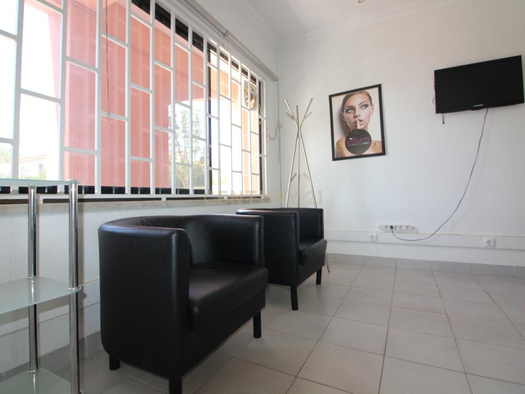 Loja de Cabeleireiro para Arrendamento – Carcavelos - Image 9