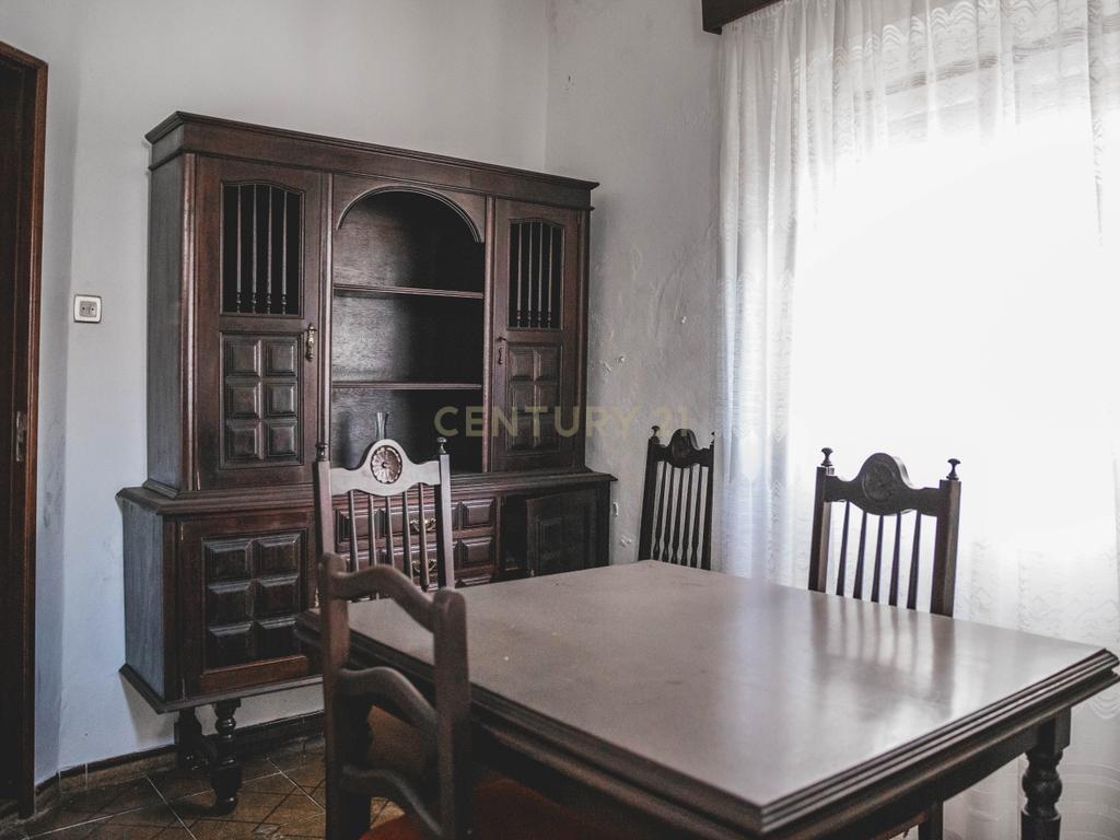 Moradia T2 com Grande Potencial Tojal Aldeia Gavinha Alenquer - Image 6