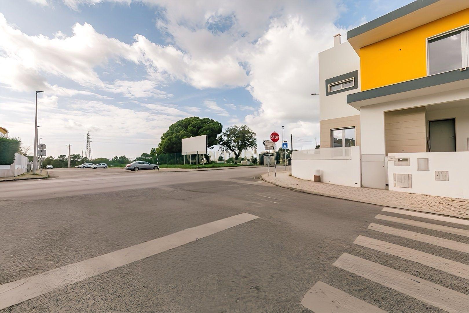 Moradia T4 em Santo António da Charneca – Barreiro, Vinha da Padeira - Image 53