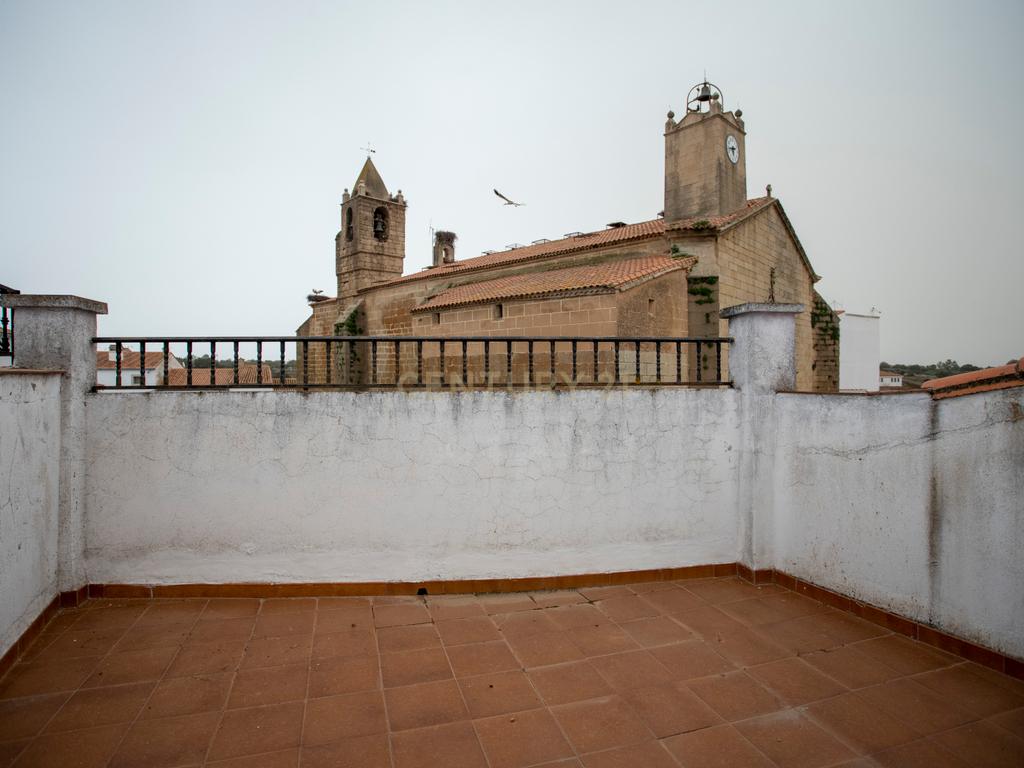 undefined - Image 40