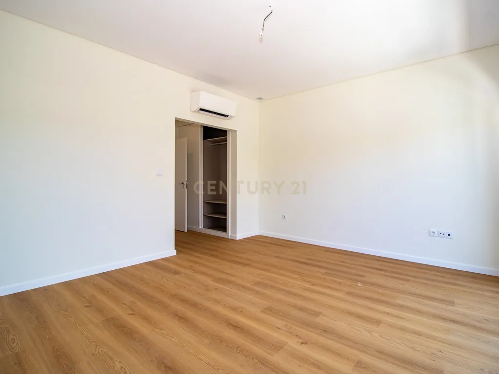 Moradia T3 em Torres Vedras: Pronta para Morar! - Image 36