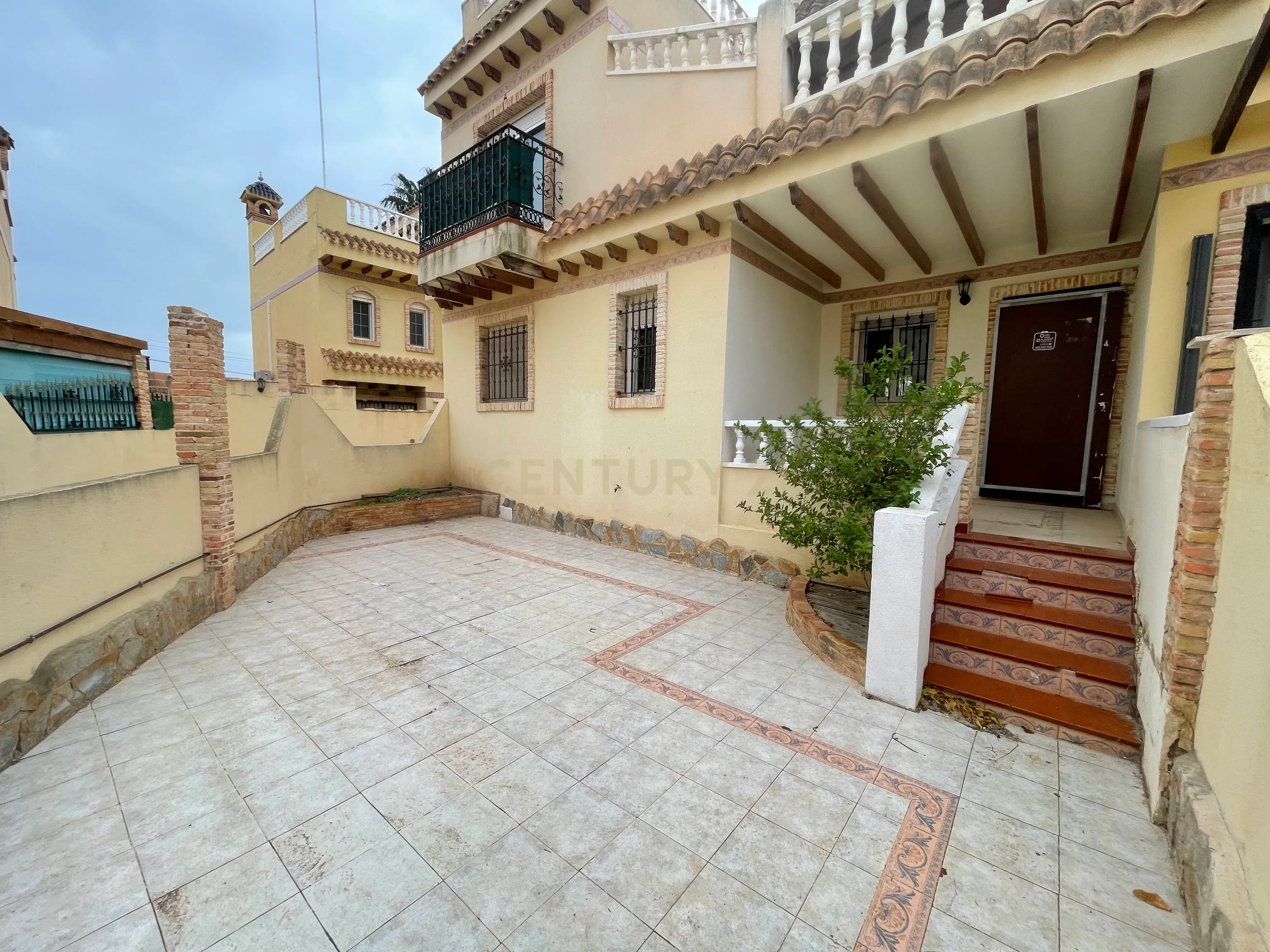 Casa Moderna com Terraço em Alacant por 148.000€ - Image 1