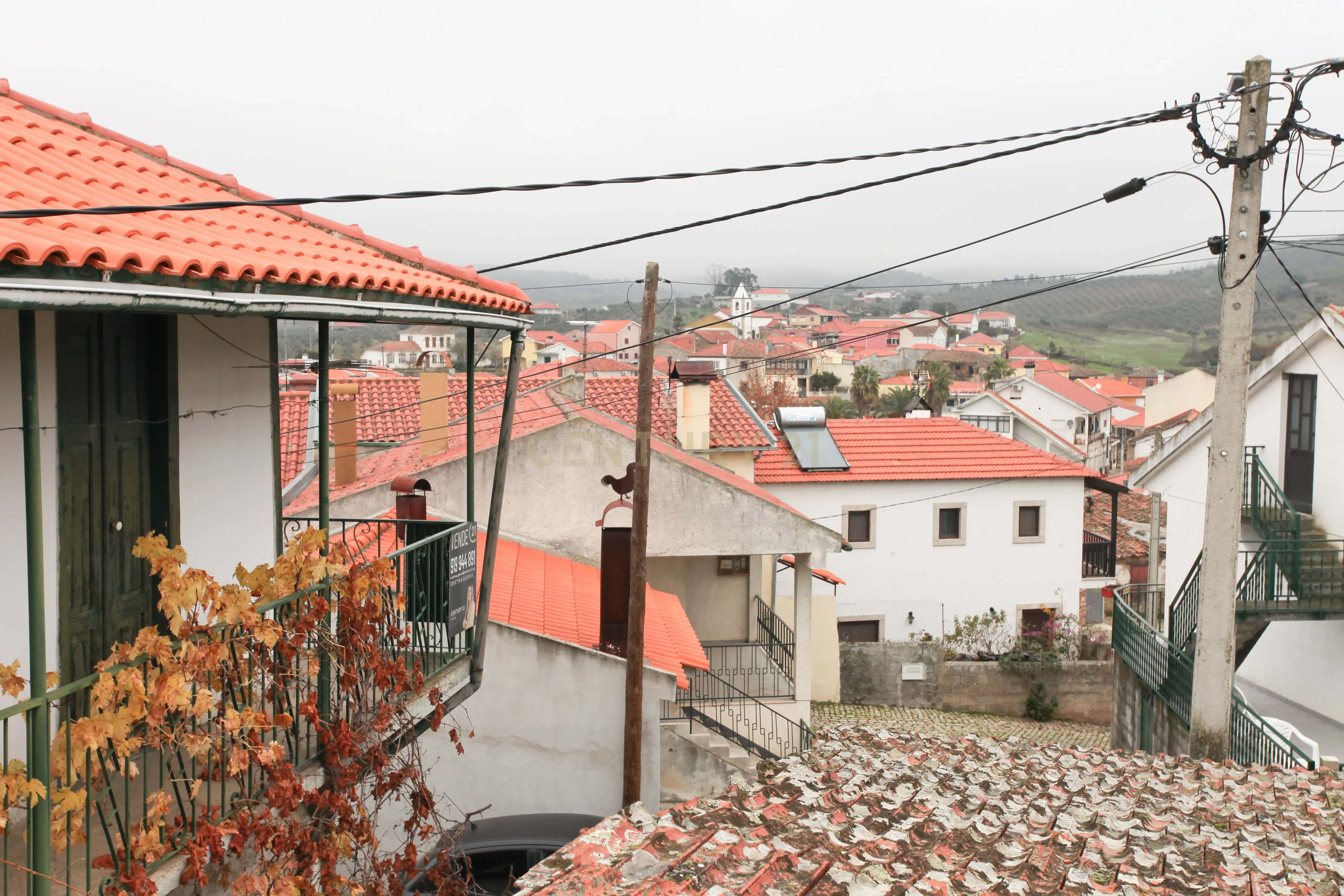Moradia, Celeiro e Adega em Vilarelhos - Alfândega da Fé - Image 9