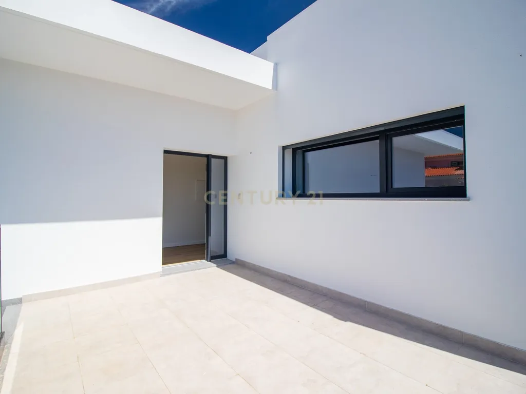 Moradia T3 em Torres Vedras: Pronta para Morar! - Image 9
