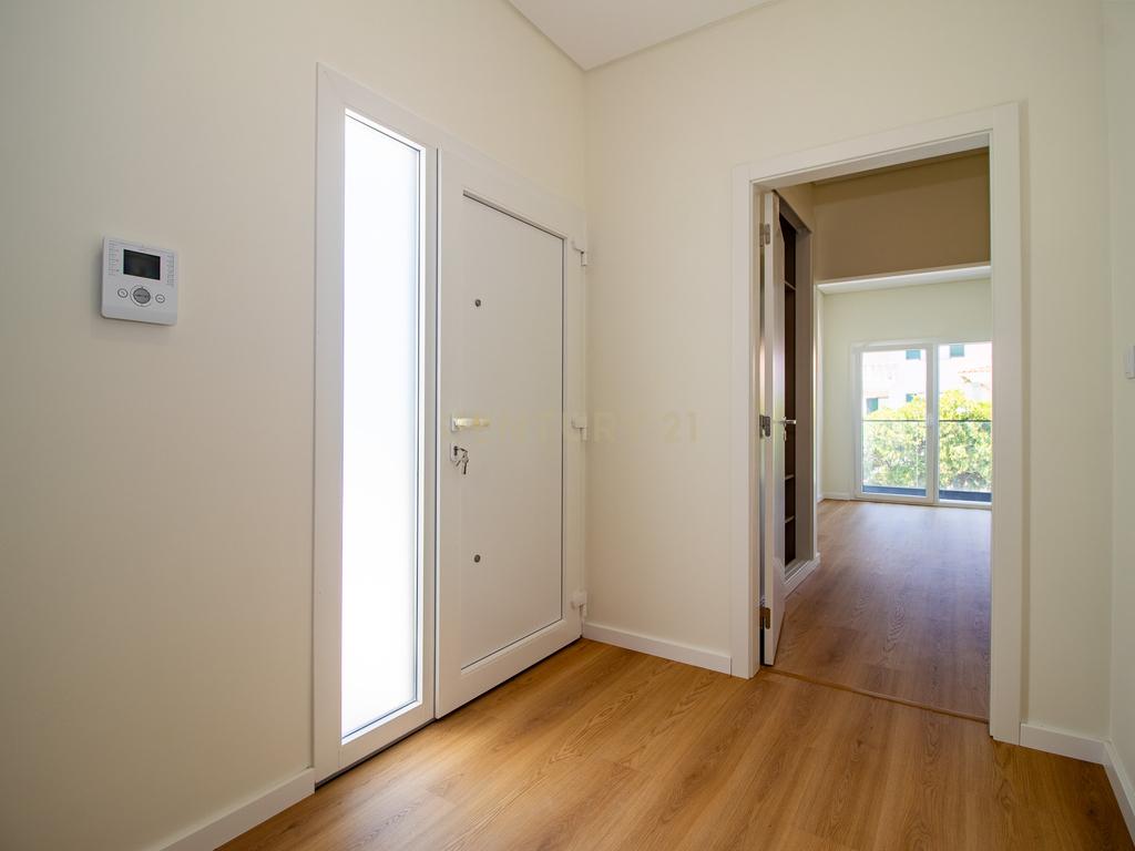 Moradia T3  em Torres Vedras: Pronta para Morar! - Image 30
