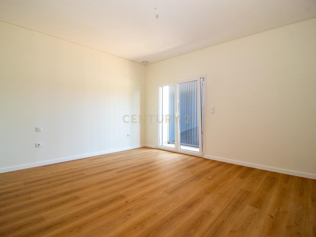 Moradia T3  em Torres Vedras: Pronta para Morar! - Image 40