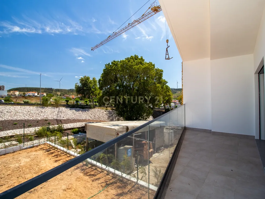 Moradia T3 em Torres Vedras: Pronta para Morar! - Image 16