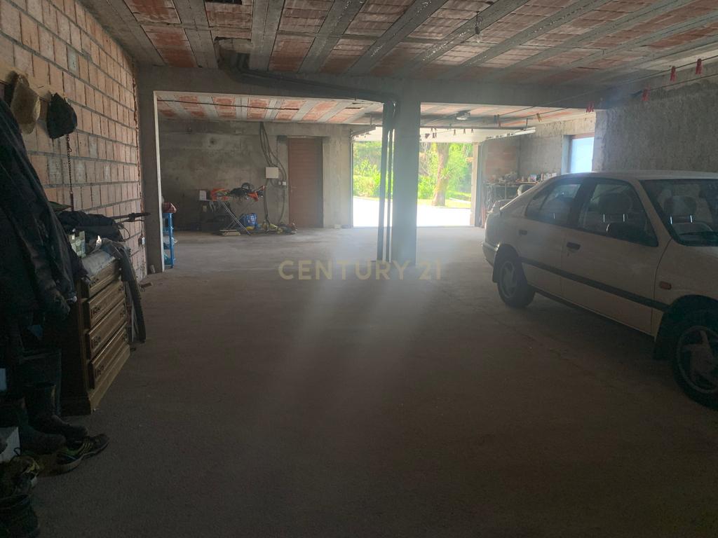 Duas Casas na zona do Gerês com 3 Suites e  vistas rio - Image 22