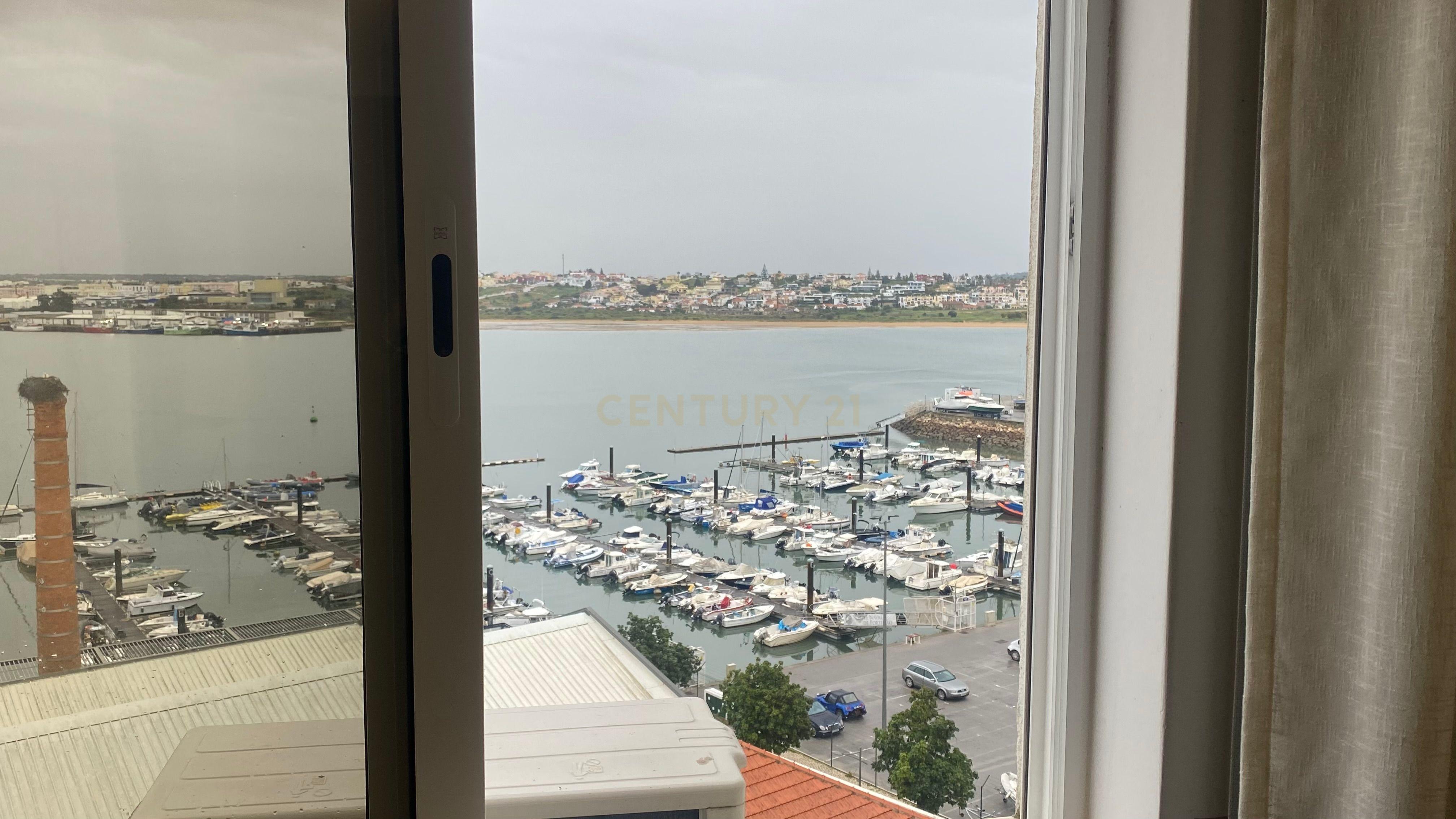 T2 com Vista para Marina Portimão - Image 4