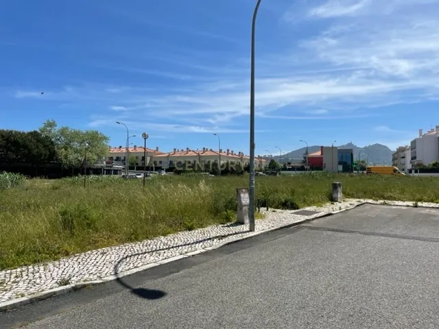 Sintra Lourel - lote de terreno urbano 3,639,75m2 - Image 14