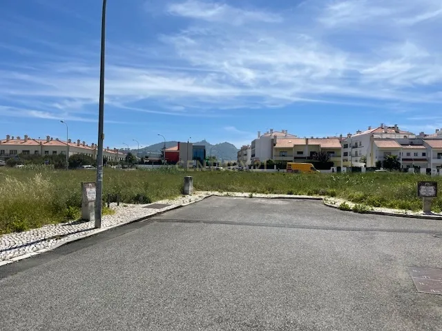 Sintra Lourel - lote de terreno urbano 3,639,75m2 - Image 15