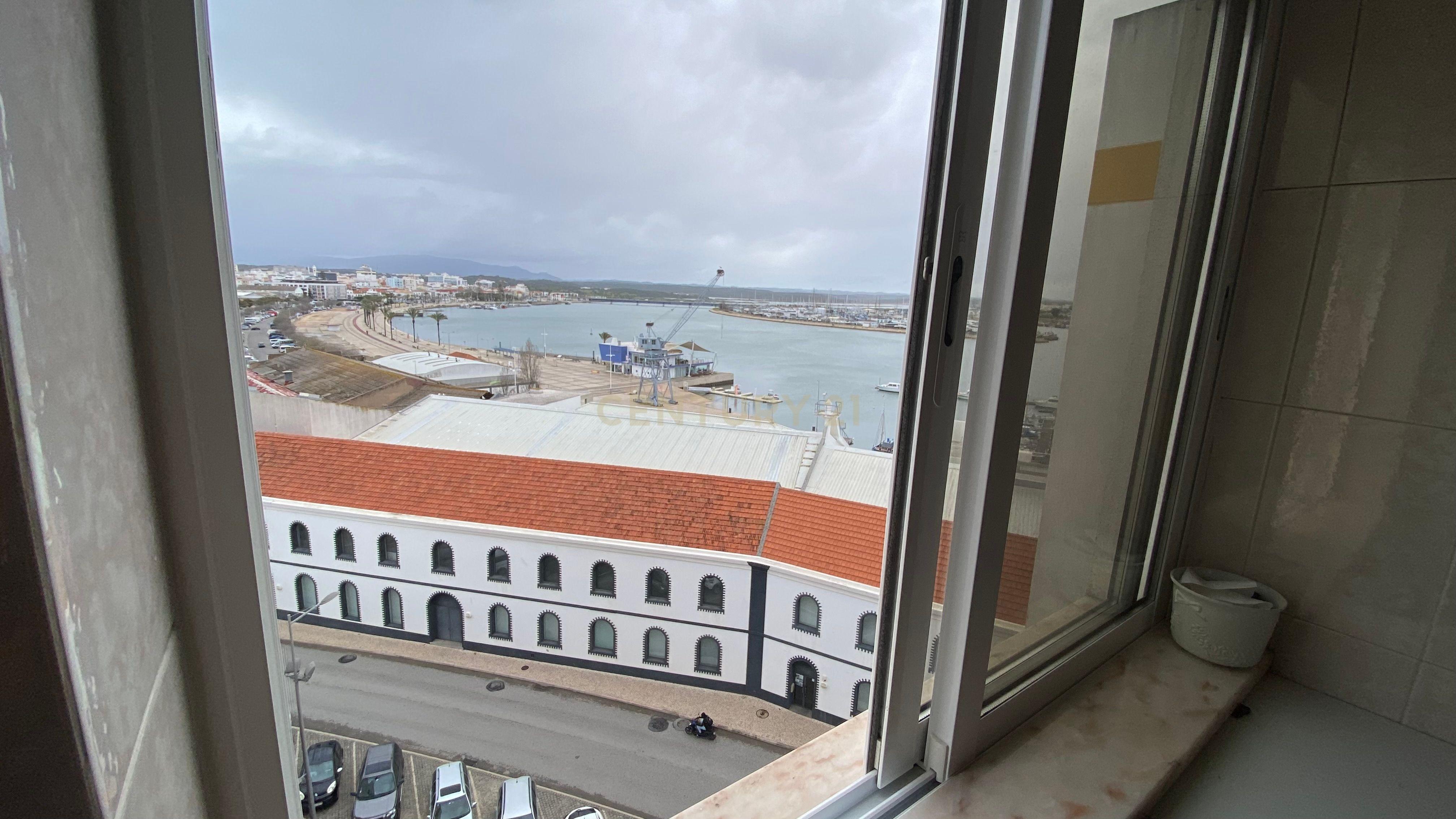 T2 com Vista para Marina Portimão - Image 16