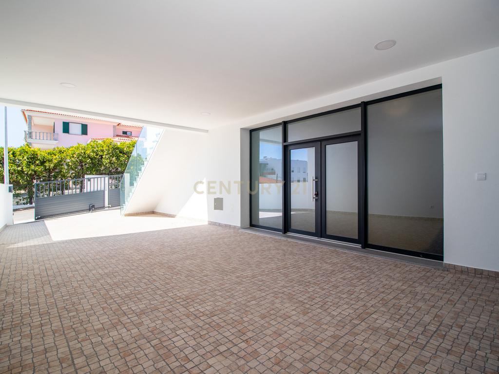 Moradia T3  em Torres Vedras: Pronta para Morar! - Image 60