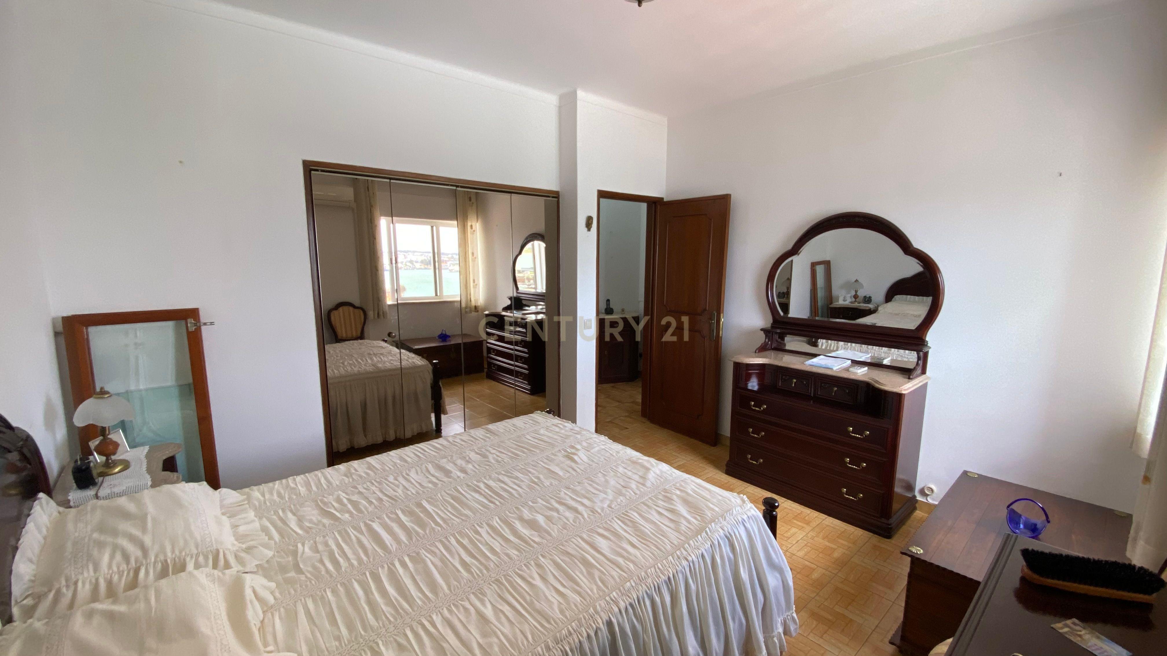 T2 com Vista para Marina Portimão - Image 19