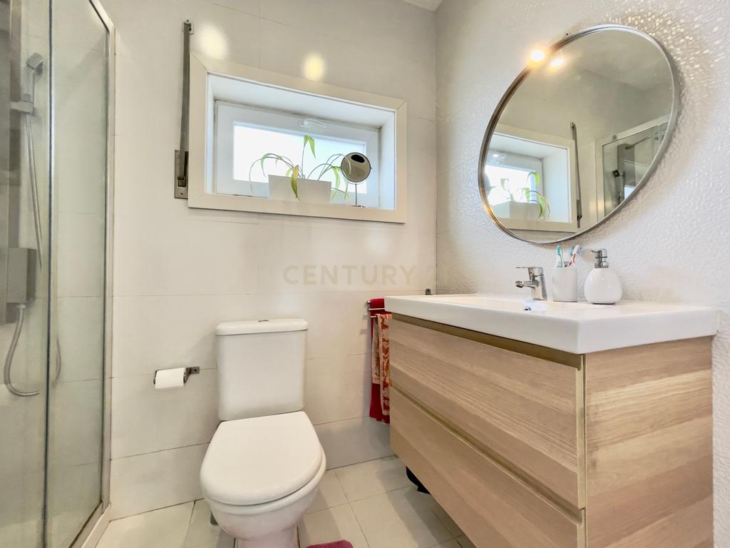 Moradia T3 no Amial com Jardim, Garagem e Sala de Cinema – Localização Privilegiada e Fáceis acessos às Autoestradas! - Image 8
