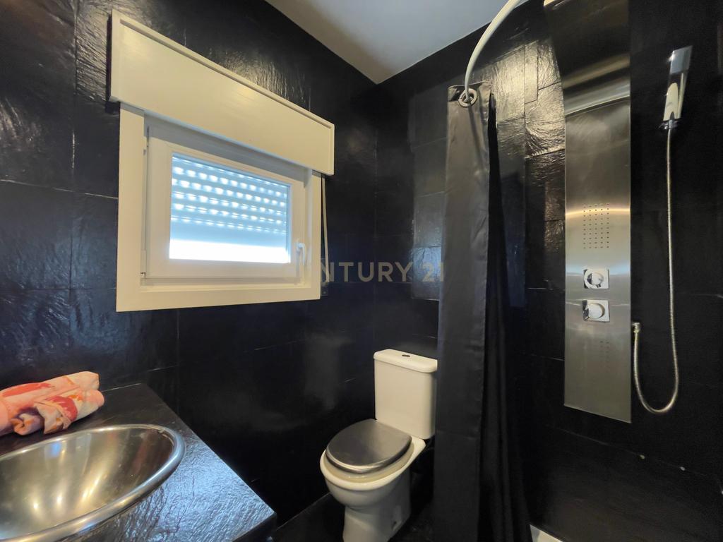 Moradia T3 no Amial com Jardim, Garagem e Sala de Cinema – Localização Privilegiada e Fáceis acessos às Autoestradas! - Image 18