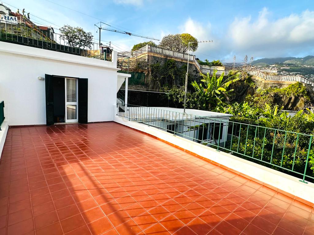 Moradia T3 - Funchal - Image 10