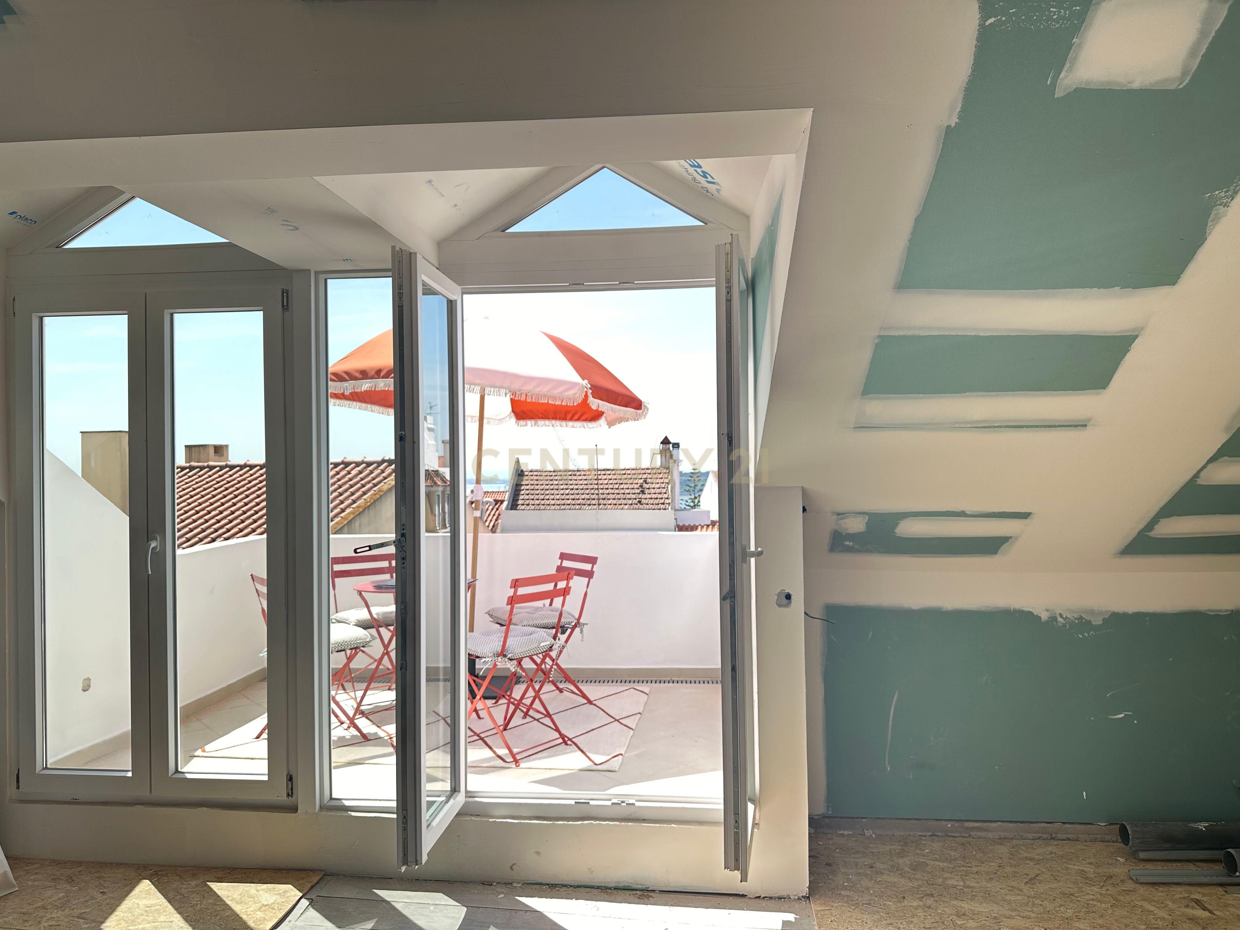 Apartamento T3 Duplex de luxo na Estrela, Lapa em Lisboa - Image 21