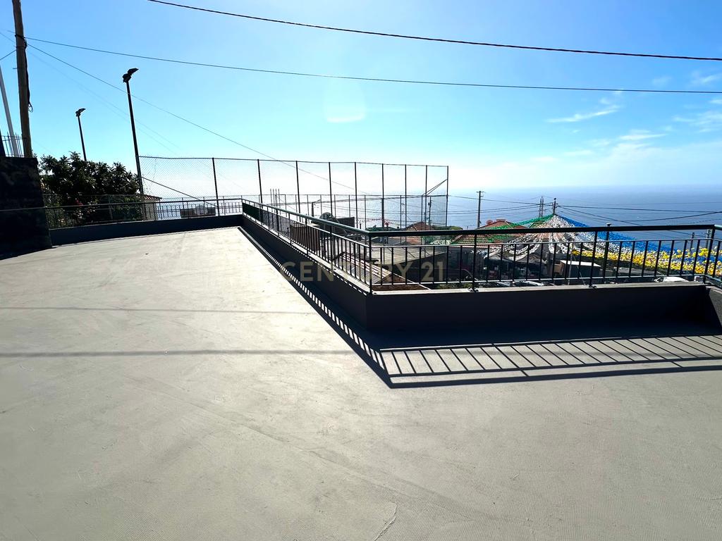 VENDE-SE | 2 CASAS + 1 TERRENO | CANDELÁRIA, RIBEIRA BRAVA - Image 13