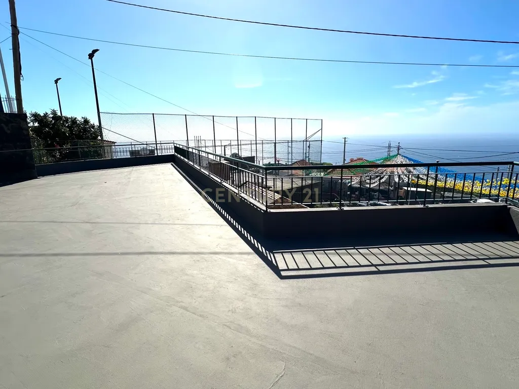 VENDE-SE | 2 CASAS + 1 TERRENO | CANDELÁRIA, RIBEIRA BRAVA - Image 13