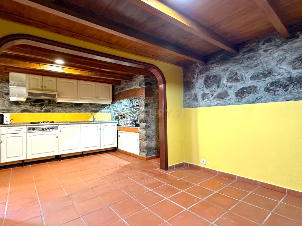 VENDE-SE | 2 CASAS + 1 TERRENO | CANDELÁRIA, RIBEIRA BRAVA - Image 9