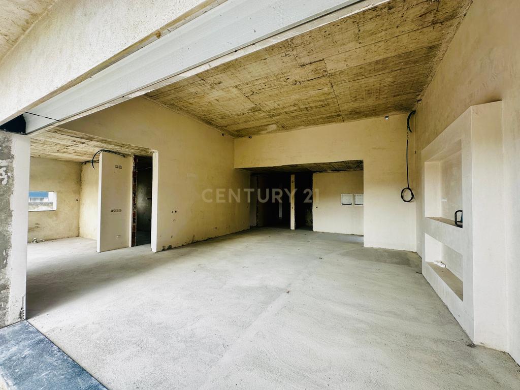 Qualidade e Luxo -  Moradia Isolada T5 em Azeitão - Image 39