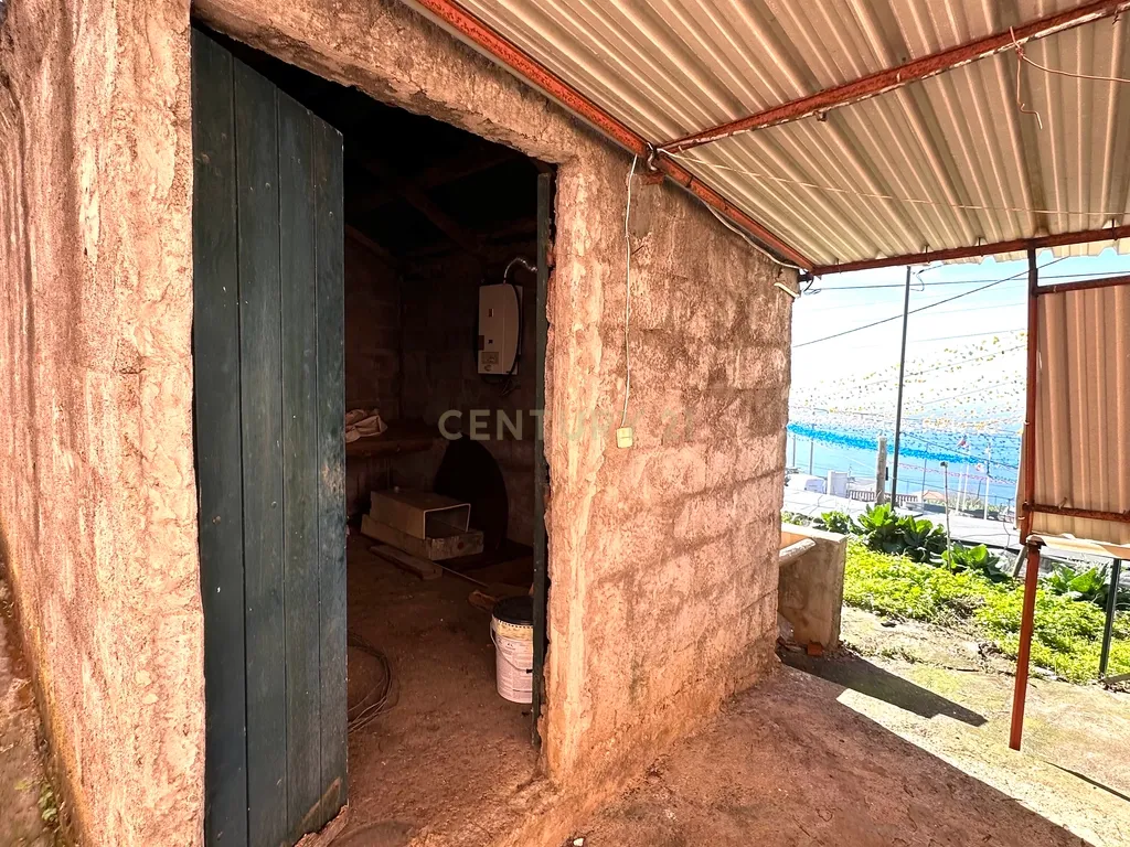 VENDE-SE | 2 CASAS + 1 TERRENO | CANDELÁRIA, RIBEIRA BRAVA - Image 24