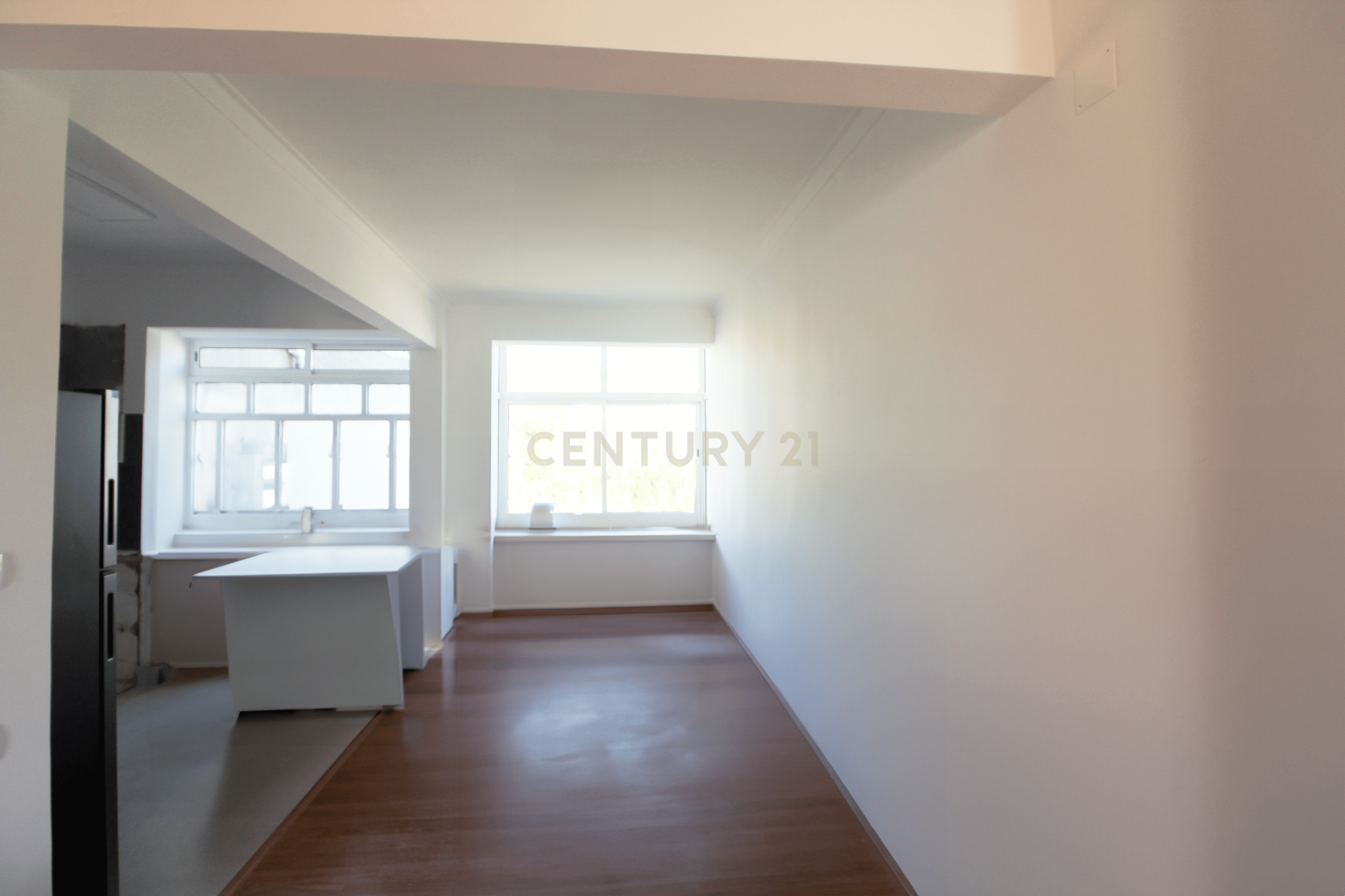 Apartamento T2 em Benfica - Arrendado, contrato recente. - Image 11