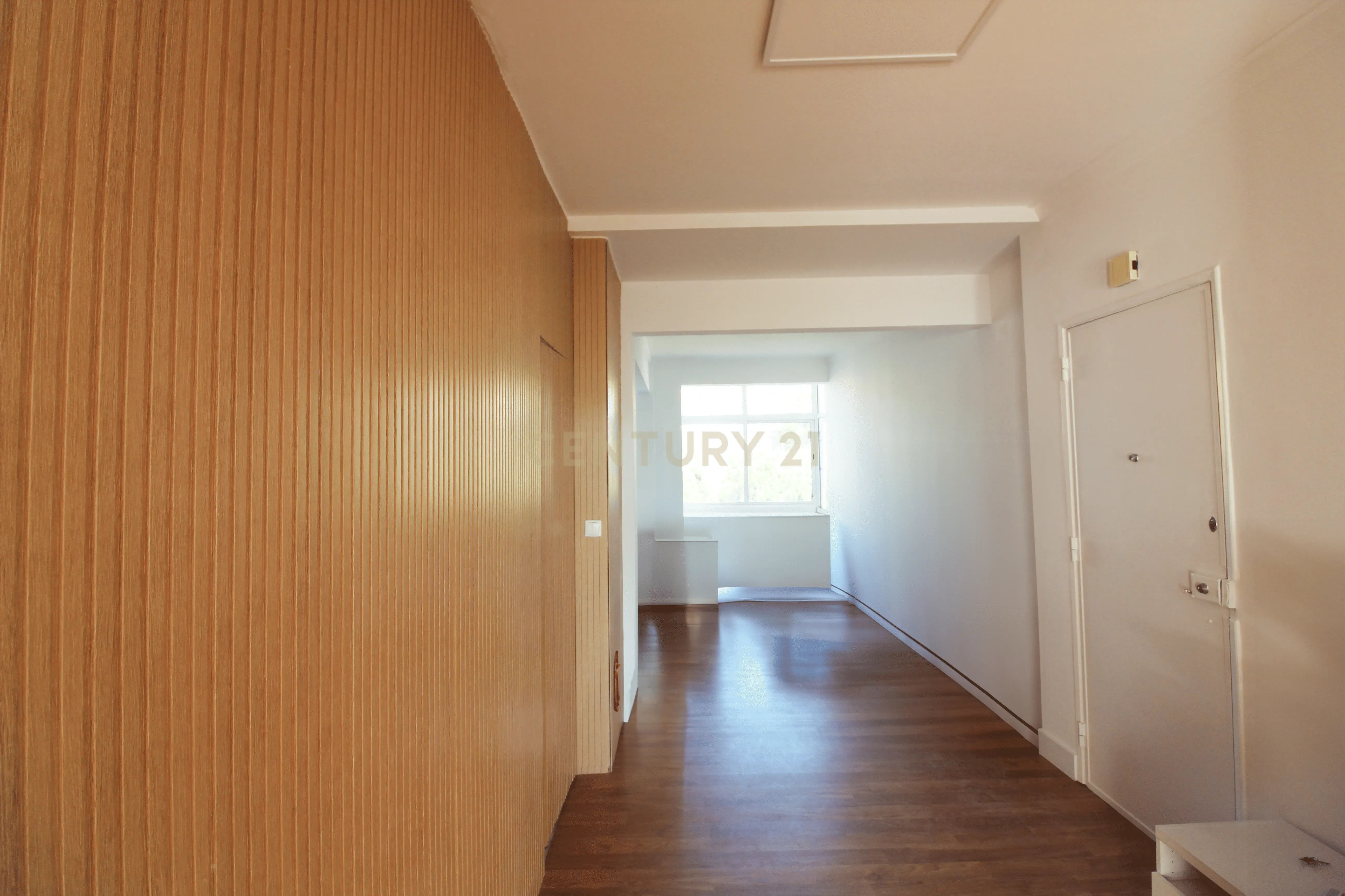 Apartamento T2 em Benfica - Arrendado, contrato recente. - Image 14