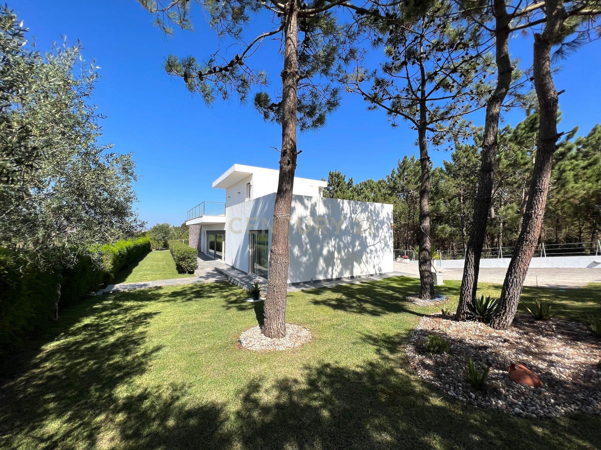 Moradia T3 na encosta da Lagoa de Óbidos. - Image 6