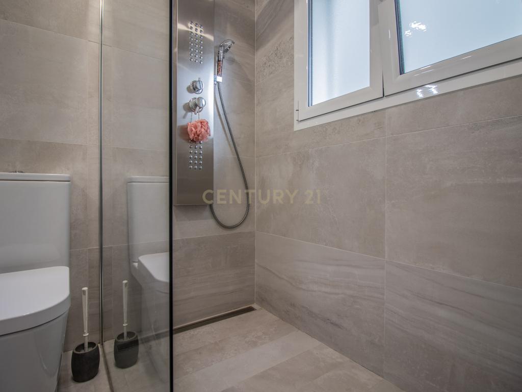 Moradia T8 com piso térreo adaptado, pátio interior, churrasqueira, jardim e horta no Paião, Figueira da Foz - Image 16