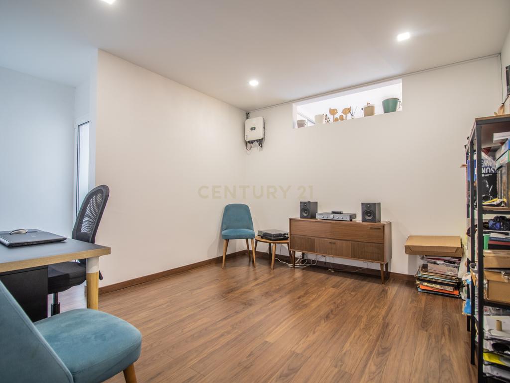 Moradia T8 com piso térreo adaptado, pátio interior, churrasqueira, jardim e horta no Paião, Figueira da Foz - Image 17