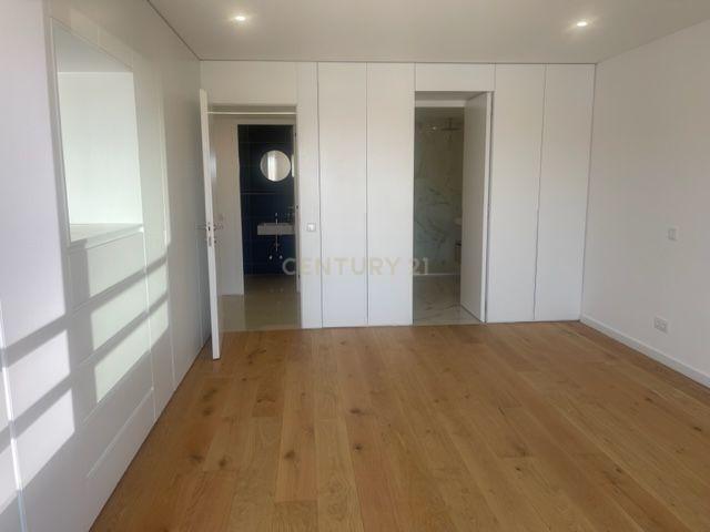 Apartamento com vista deslumbrante sobre a Marina de Vilamoura! - Image 34