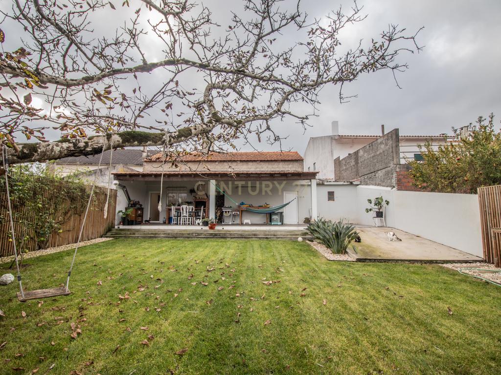 Moradia T8 com piso térreo adaptado, pátio interior, churrasqueira, jardim e horta no Paião, Figueira da Foz - Image 31