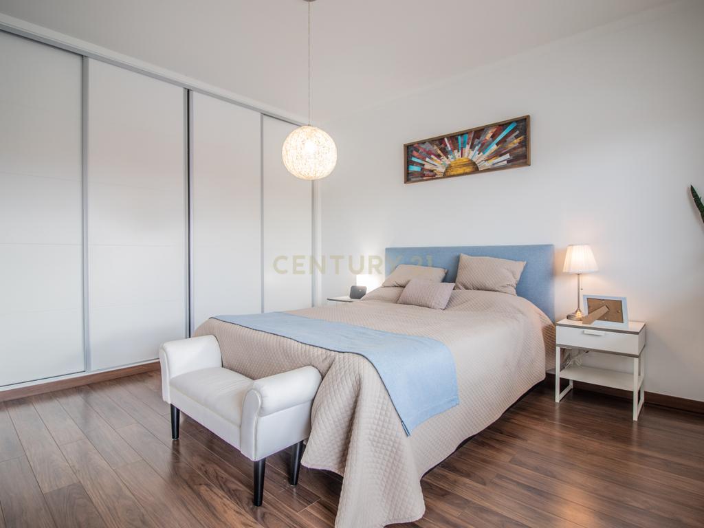 Moradia T8 com piso térreo adaptado, pátio interior, churrasqueira, jardim e horta no Paião, Figueira da Foz - Image 42
