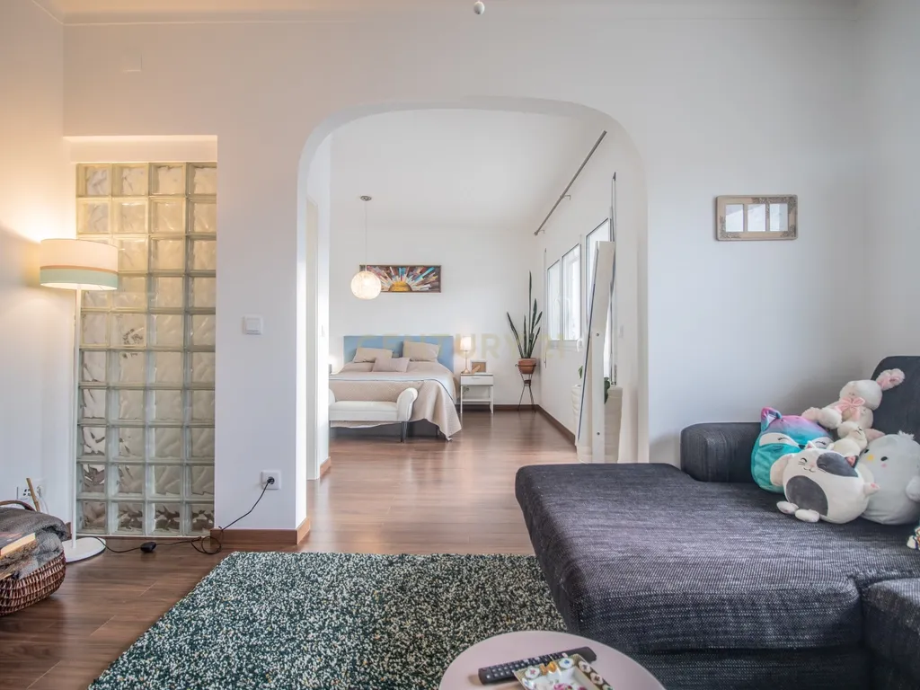 Moradia T8 com piso térreo adaptado, pátio interior, churrasqueira, jardim e horta no Paião, Figueira da Foz - Image 5