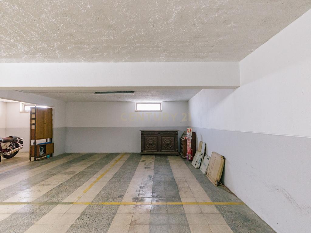 Apartamento T2+1 em frente à praia, S. Pedro do Estoril, Lisboa - Image 43