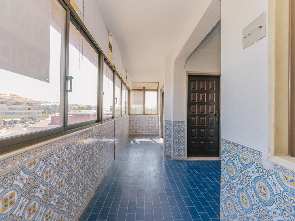 Apartamento T2+1 em frente à praia, S. Pedro do Estoril, Lisboa - Image 19
