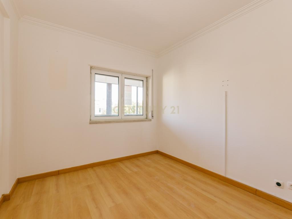 Apartamento T2+1 em frente à praia, S. Pedro do Estoril, Lisboa - Image 41