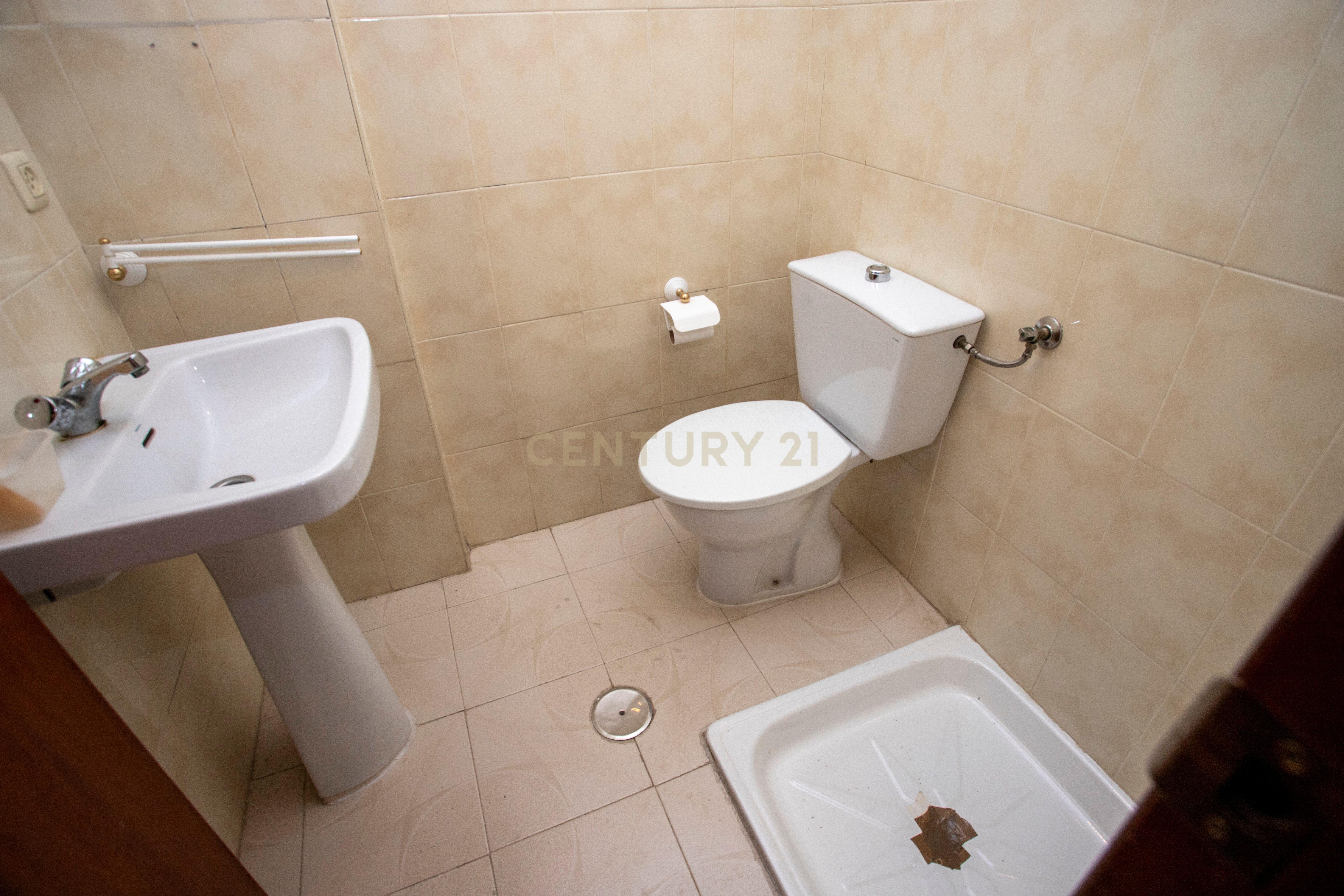 undefined - Image 33
