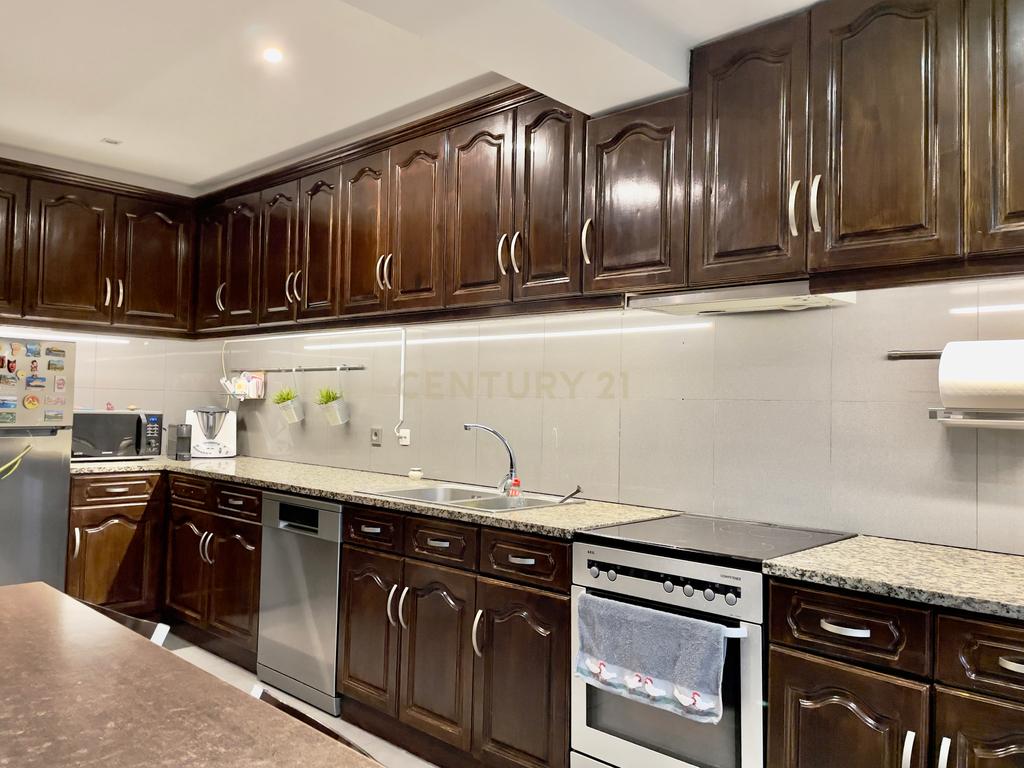 Moradia T3 no Amial com Jardim, Garagem e Sala de Cinema – Localização Privilegiada e Fáceis acessos às Autoestradas! - Image 6