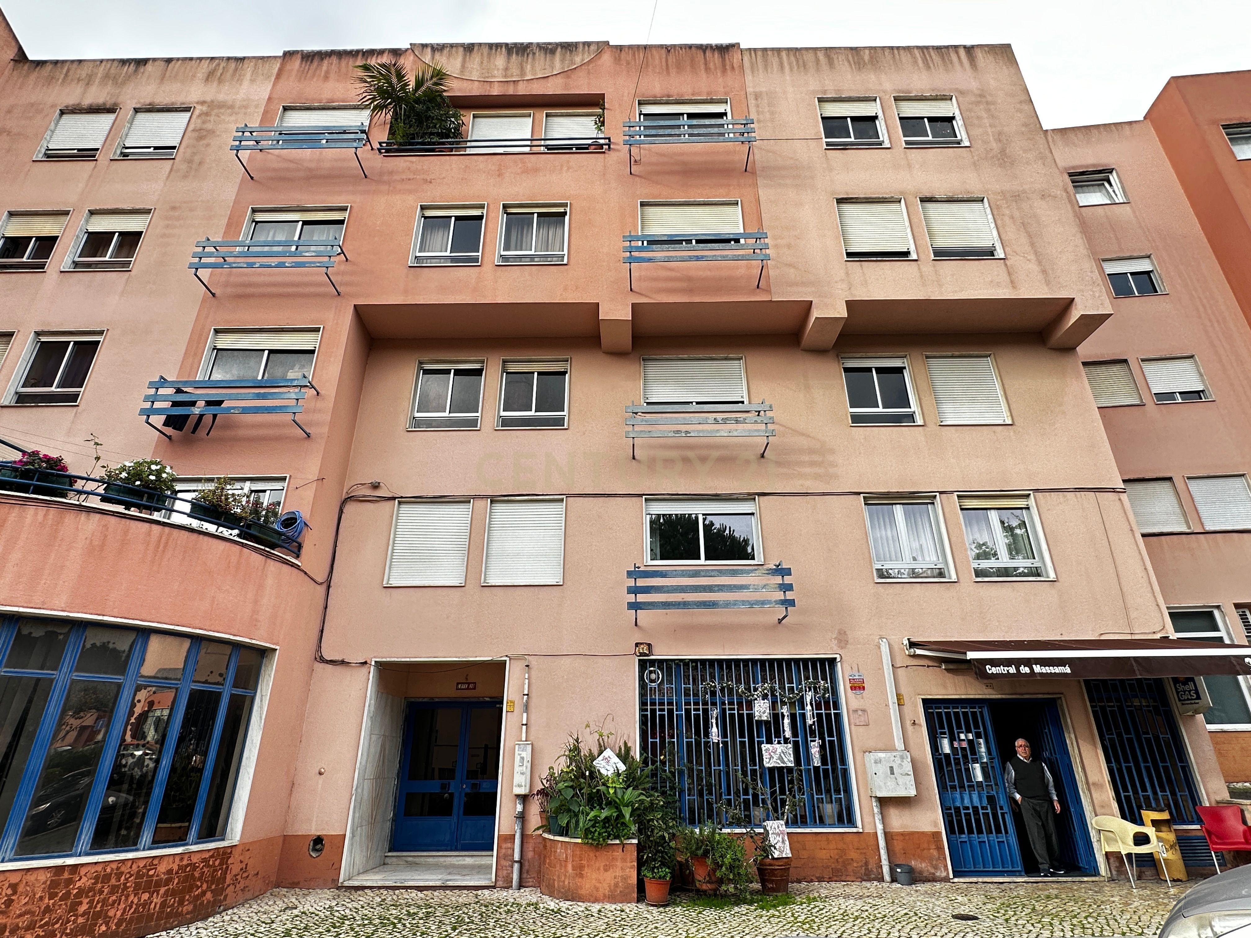 Apartamento T2 - Cidade Desportiva, Massamá ARRENDADO - Image 19