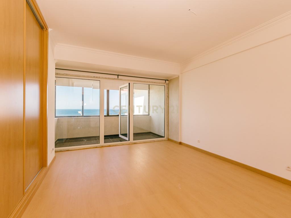 Apartamento T2+1 em frente à praia, S. Pedro do Estoril, Lisboa - Image 36