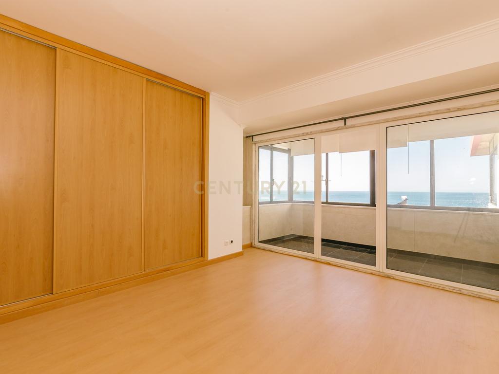 Apartamento T2+1 em frente à praia, S. Pedro do Estoril, Lisboa - Image 40