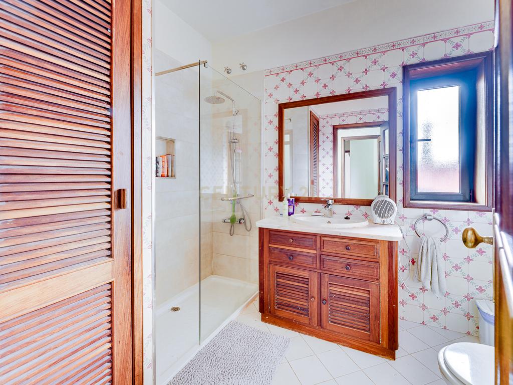 MORADIA T3+2 NO CORAÇÃO DE PAREDES – ELEGÂNCIA, CONFORTO E EXCLUSIVIDADE - Image 15