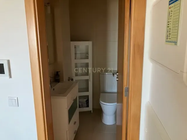 Moradia em condominio fechado com piscina - Image 32