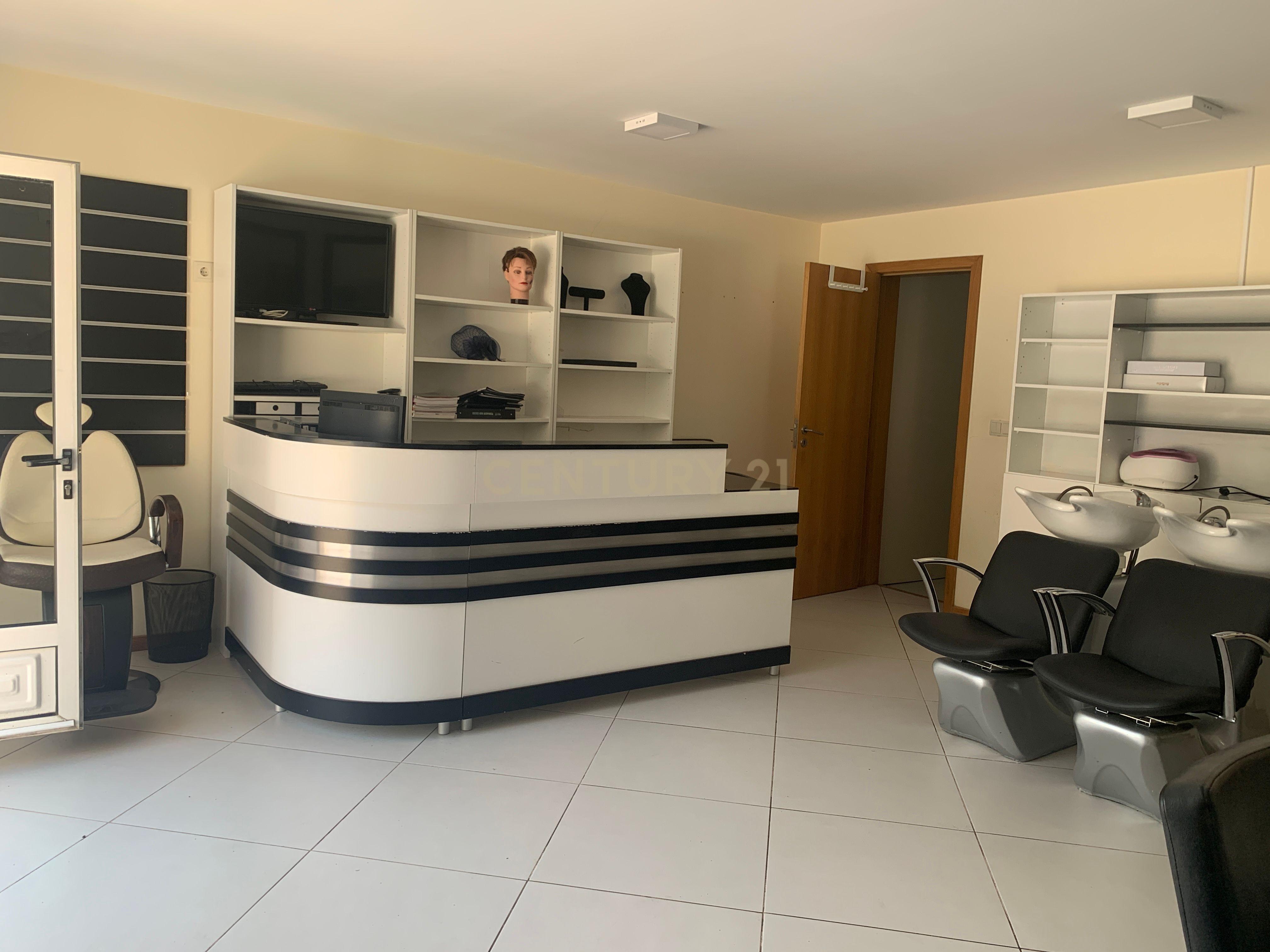 Propriedade a venda na zona Geres c/2 quartos - Image 15
