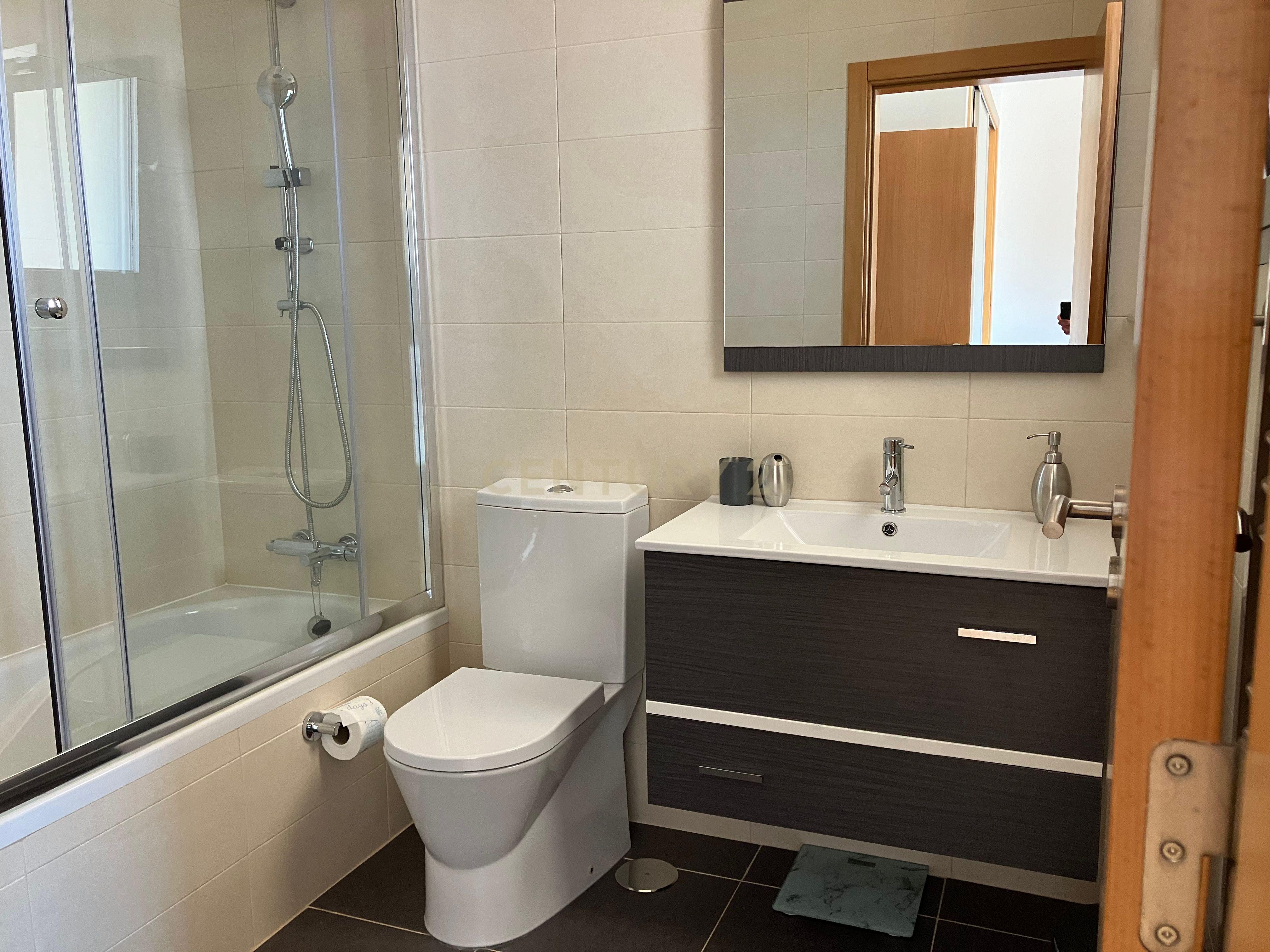Moradia em condominio fechado com piscina - Image 14