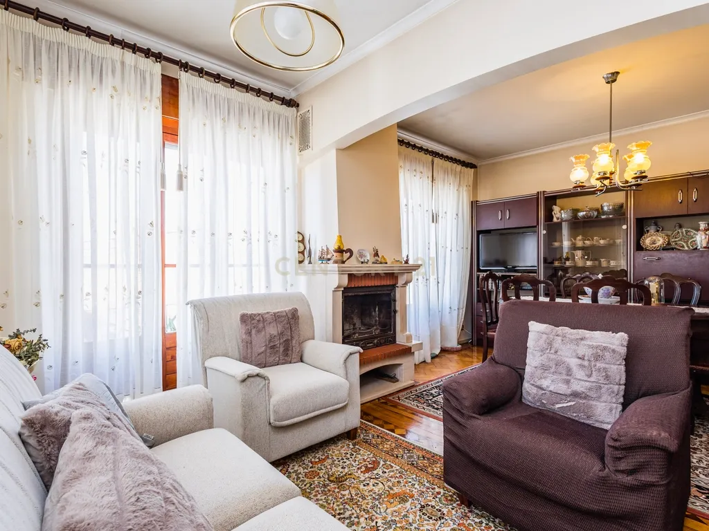 Prédio com 2 Apartamentos T3 para Venda! Oportunidade de Investimento! - Image 7